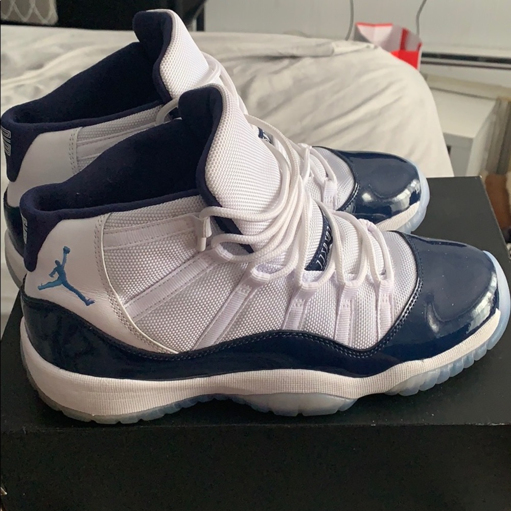 Jordan 11s SIZE 7